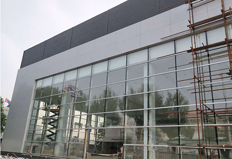 沈阳福特4S店玻璃幕墙&铝板外墙工程
